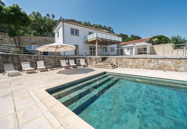 Villa em Cesar - Feel Discovery Casa do Pinheiro